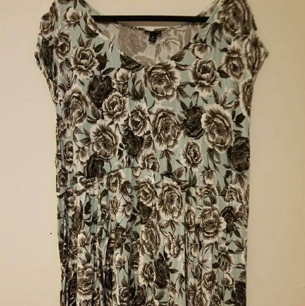 Torrid flowy dress
